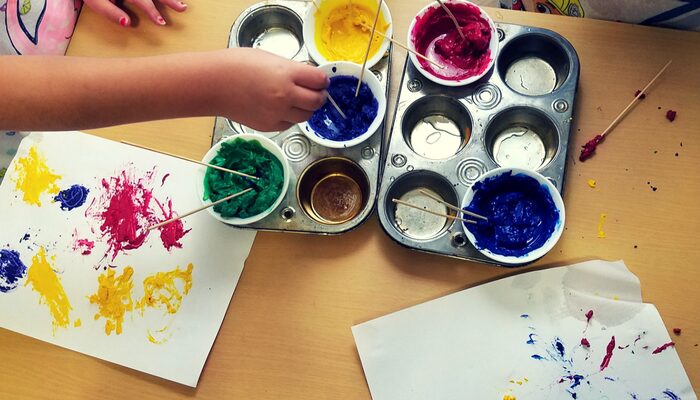 Creating Art in a new way with Crayons. #CraftsforKids